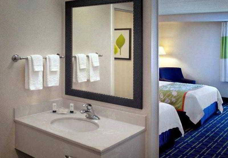 Fairfield Inn Portsmouth Seacoast Екстер'єр фото