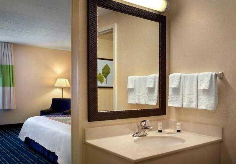 Fairfield Inn Portsmouth Seacoast Екстер'єр фото